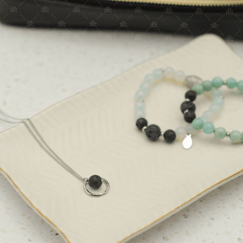 Kaliah : Twist Circle Lava Necklace - Essential Oil Supplies